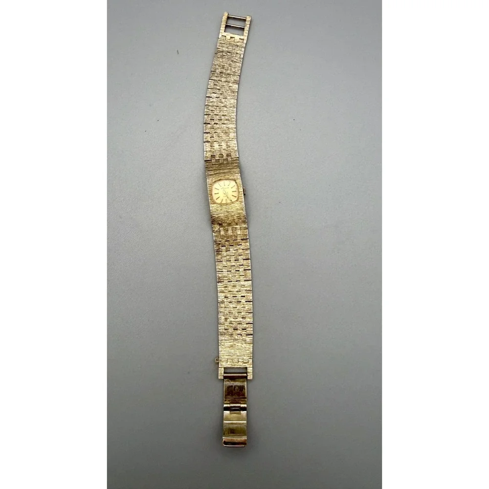 Vintage Wittnauer Ladies Gold Tone Bracelet Watch Swiss 5 Jewel Workin